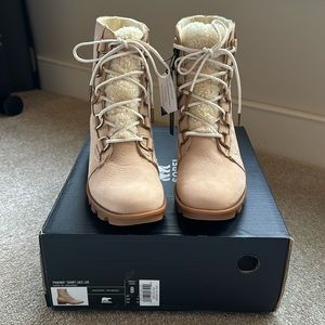 🆕 Sorel Phoenix Short Lace Lux Boot 🆕